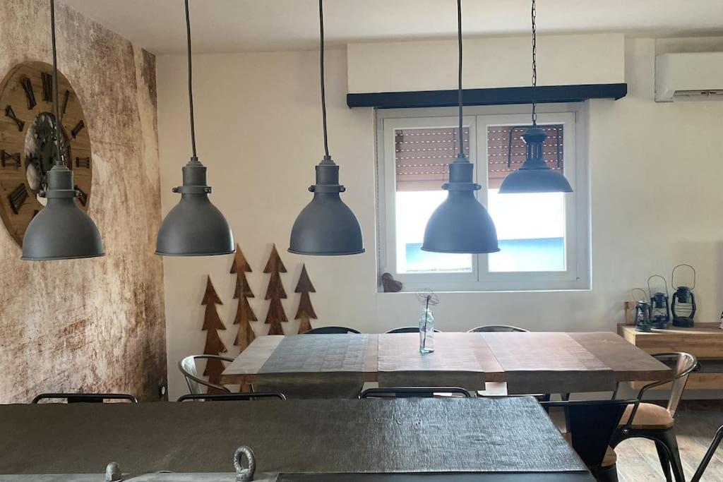 Als As De Coeur La Maison Aux Mille Et Un Coeurs Neuve-Eglise Buitenkant foto